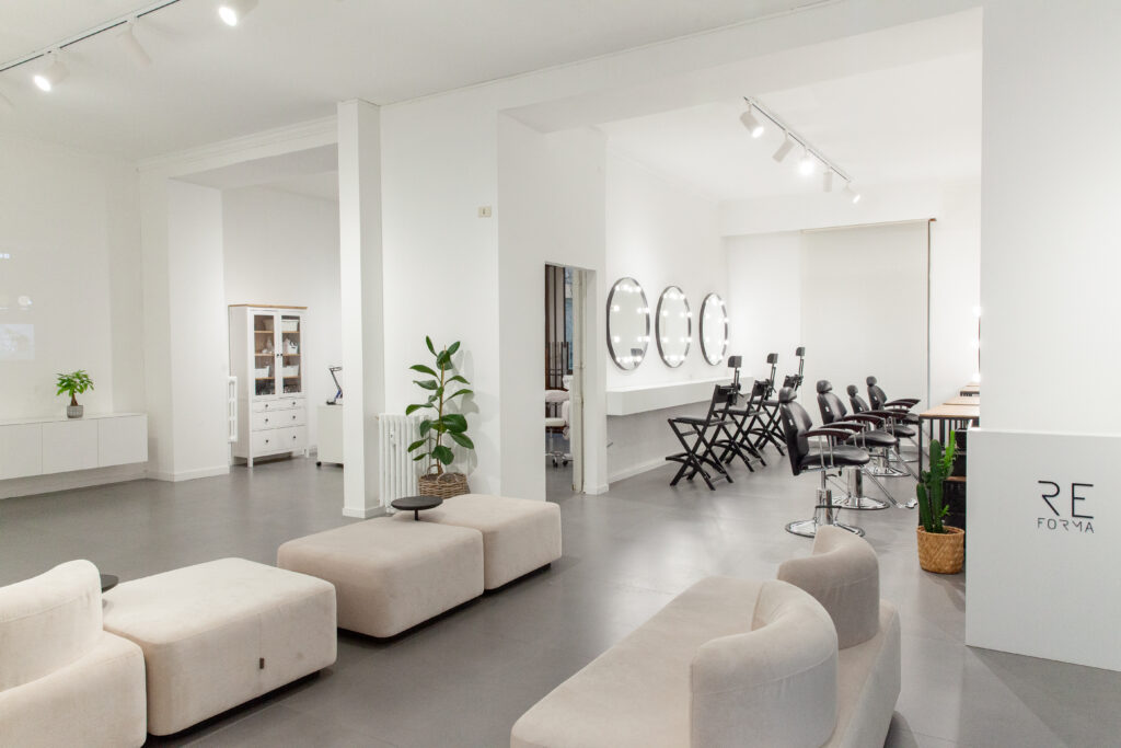 REFORMA COWORKING. BEAUTY PLACE & MORE.